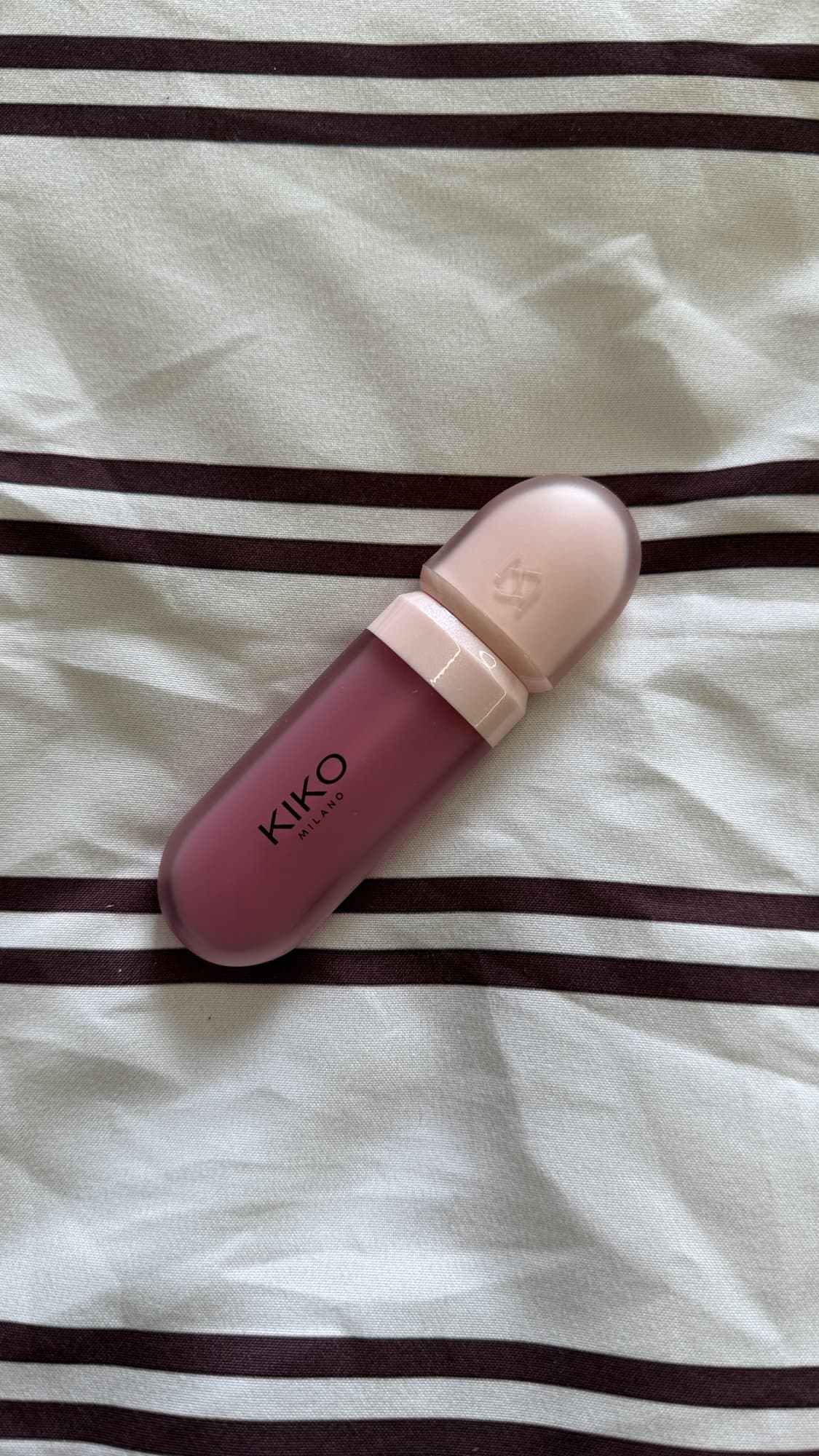 Lip mask